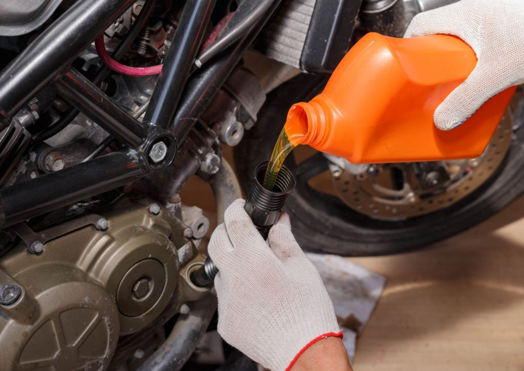 Manutenção Essencial: A Importância da Troca do Fluido da Embreagem em Veículos Hidráulicos